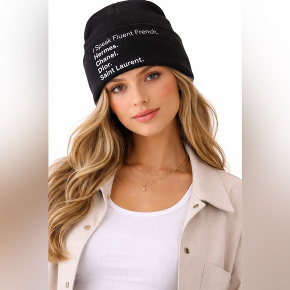 (1) NWT I Speak Fashion Beanie - Picture 3 of 3